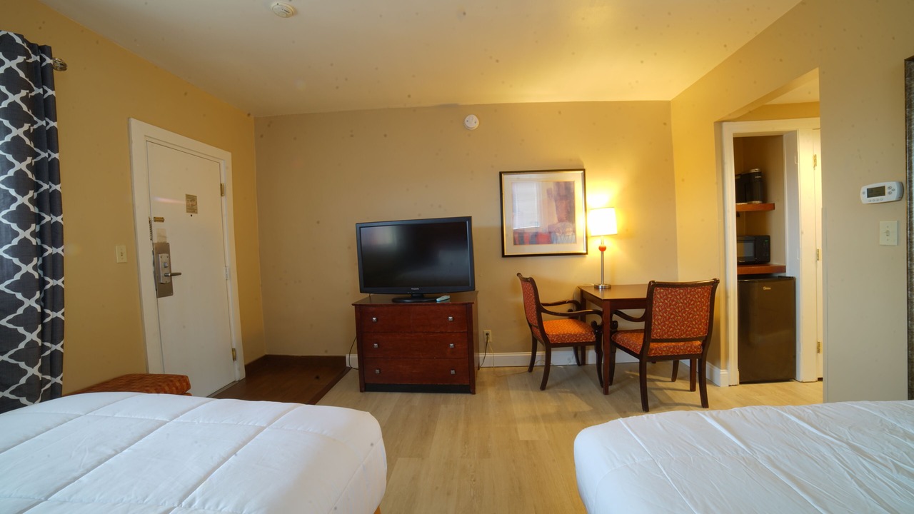 Photo of Bedroom in Commonwealth