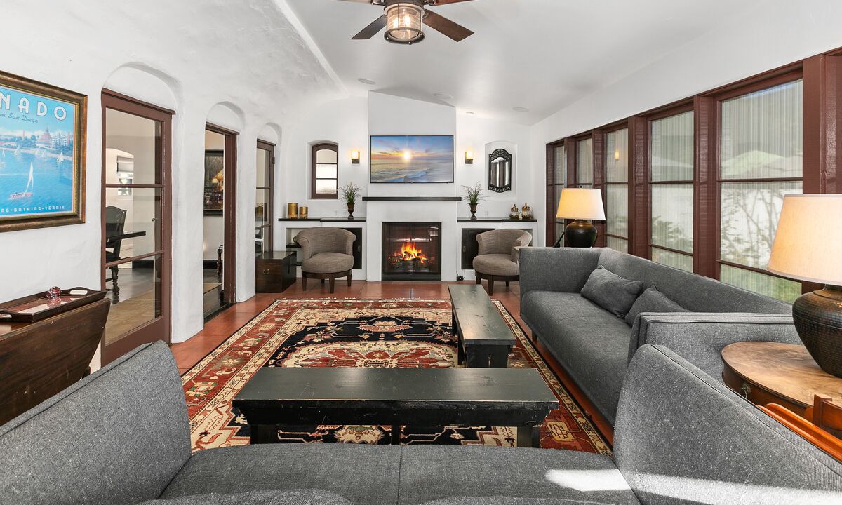 Photo of Livingroom in Coronado
