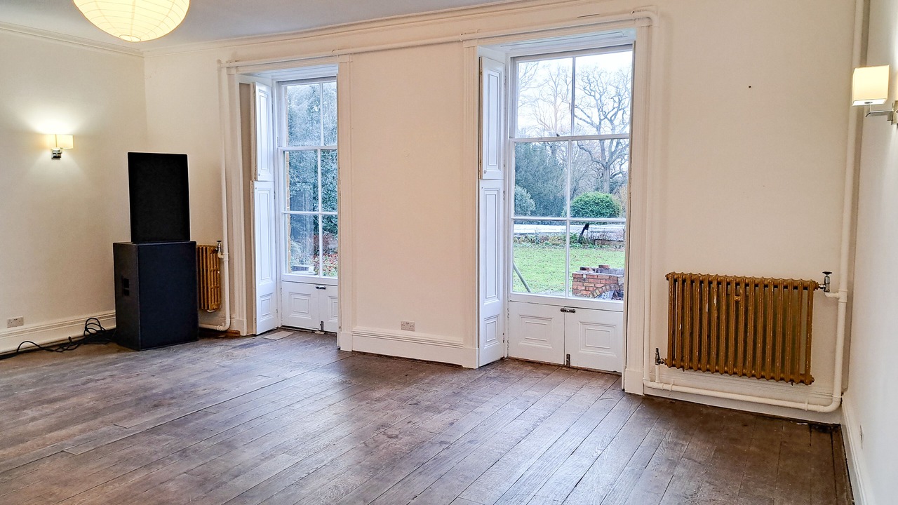 Photo of Others in Flore