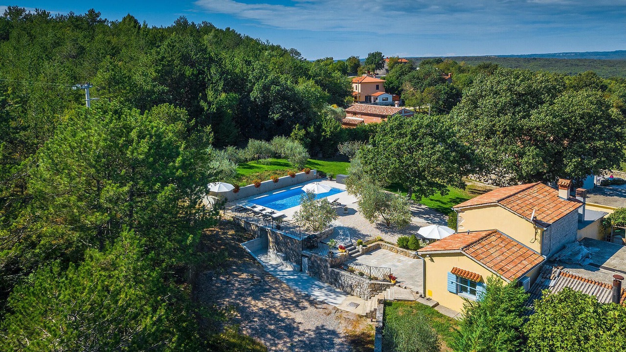Photo of Outdoor in Rogocana