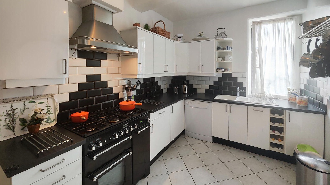 Photo of Kitchen in Herepian
