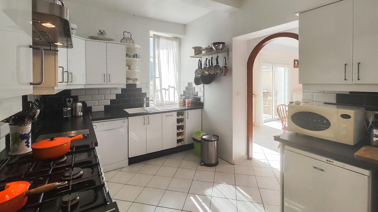 Photo of Kitchen in Herepian
