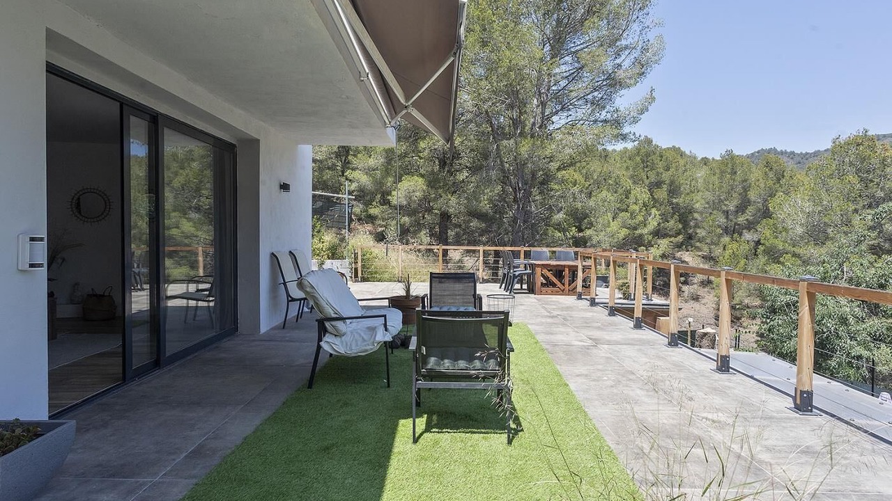 Photo of Patio Balcony in Riudecanyes