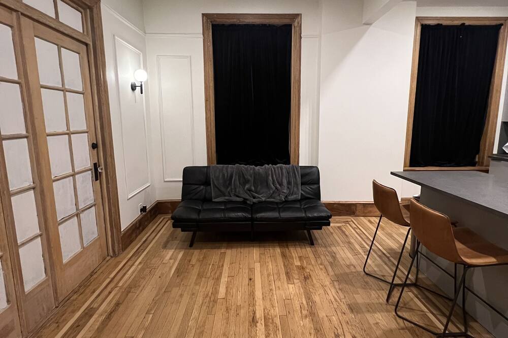 Photo of Others in Hamilton Heights