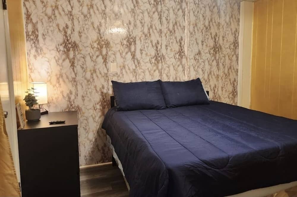 Photo of Bedroom in Collingdale