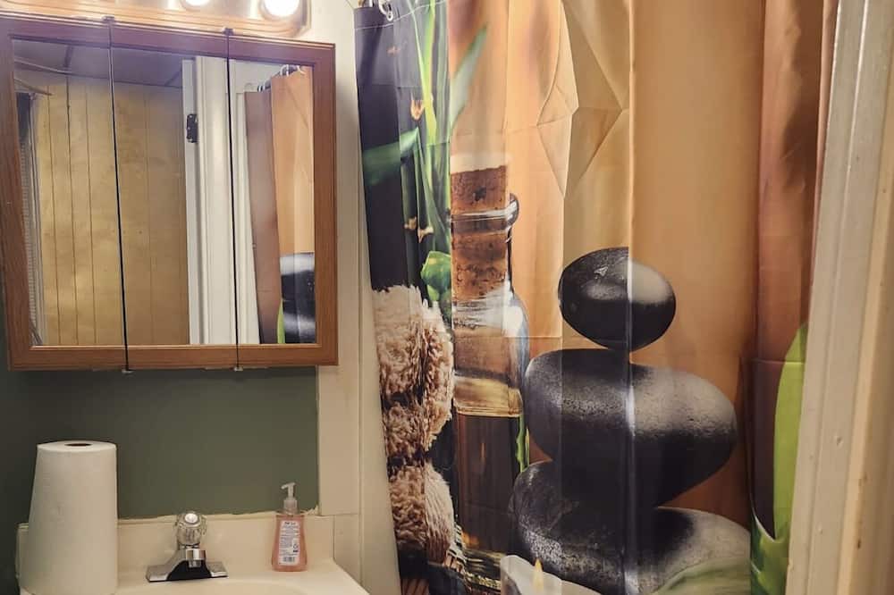 Photo of Bathroom in Collingdale