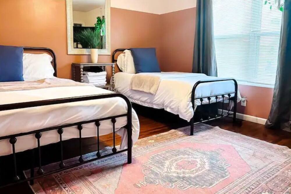Photo of Bedroom in Huntington