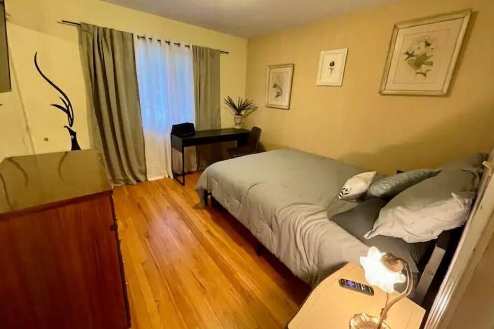 Photo of Bedroom in St. Louis