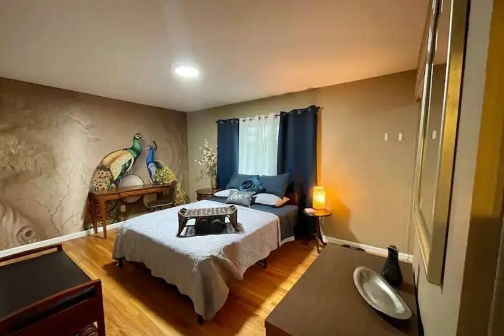 Photo of Bedroom in St. Louis