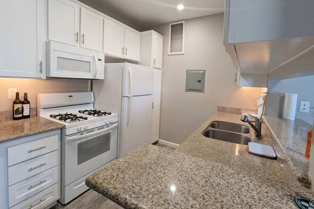 Photo of Kitchen in Reseda