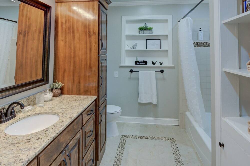 Photo of Bathroom in Caddo Heights-South Highlands