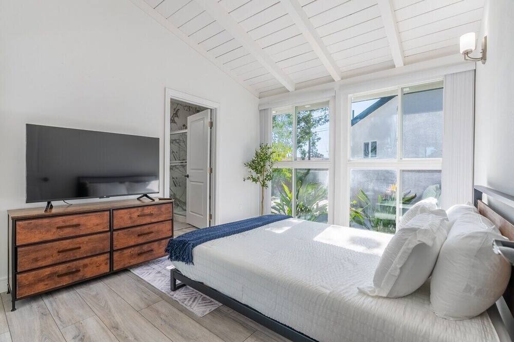 Photo of Bedroom in Winnetka
