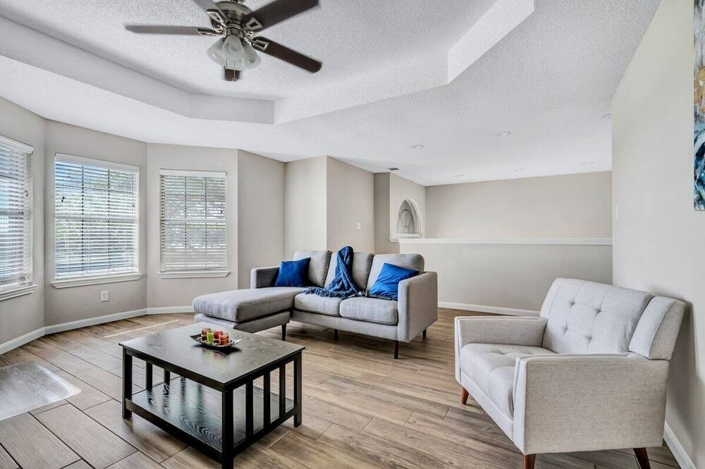 Photo of Livingroom in Allen
