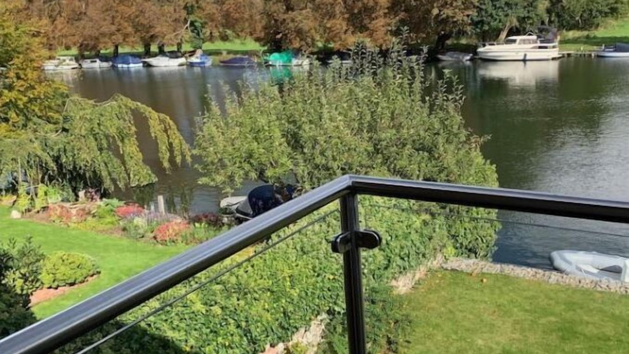 Photo of Outdoor in Whitchurch-on-Thames