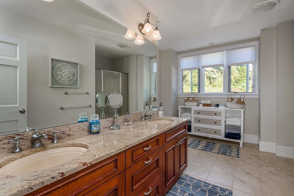 Photo of Bathroom in Cape Neddick