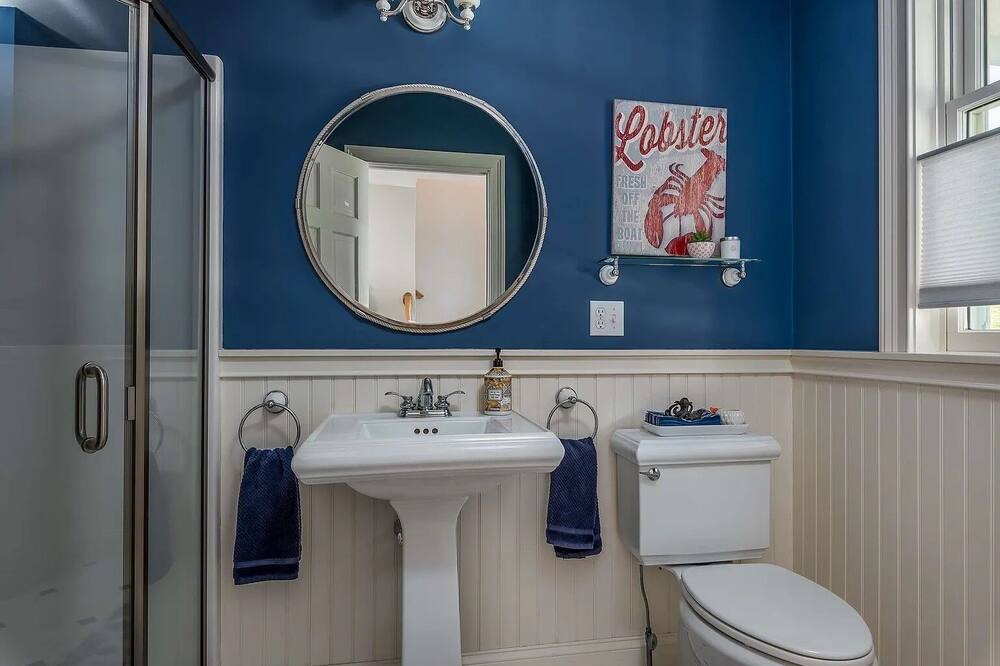 Photo of Bathroom in Cape Neddick