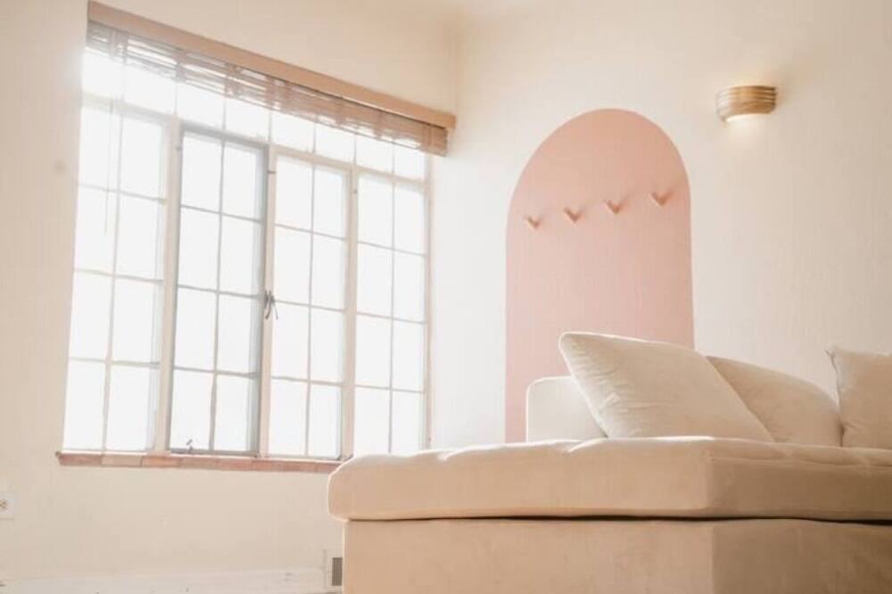 Photo of Livingroom in Hale