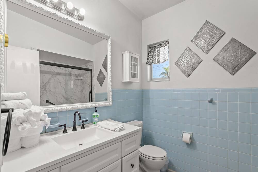 Photo of Bathroom in Belle Vista