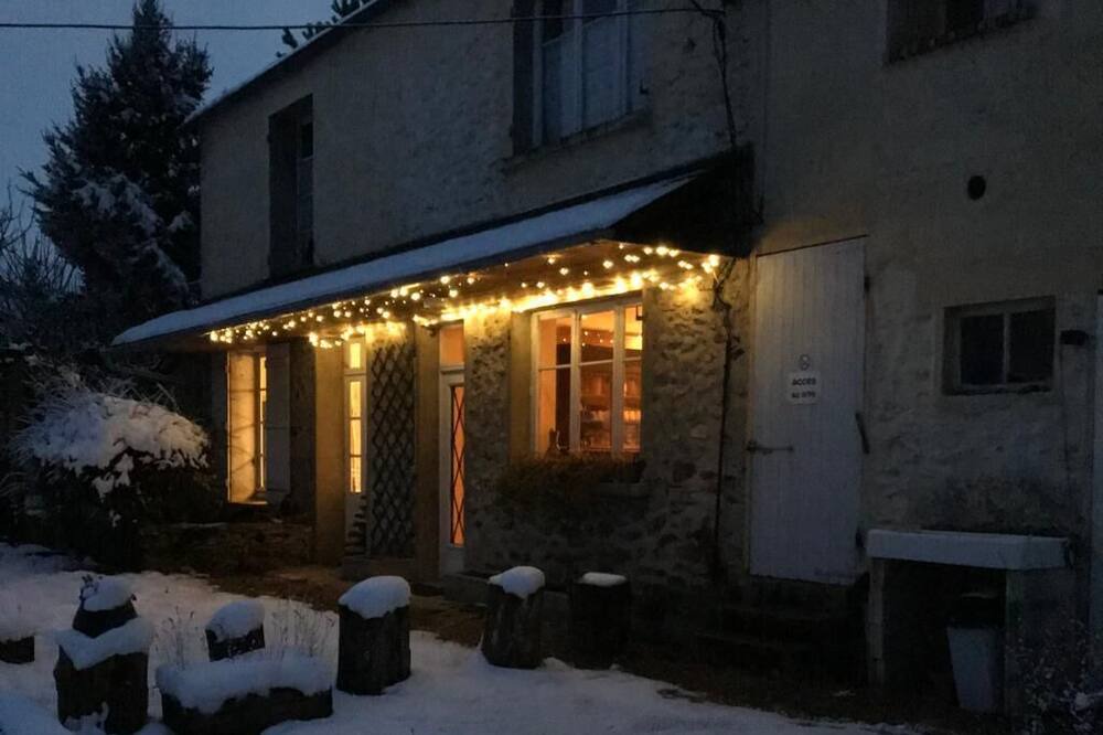 Photo of Outdoor in Villeneuve-sur-Bellot