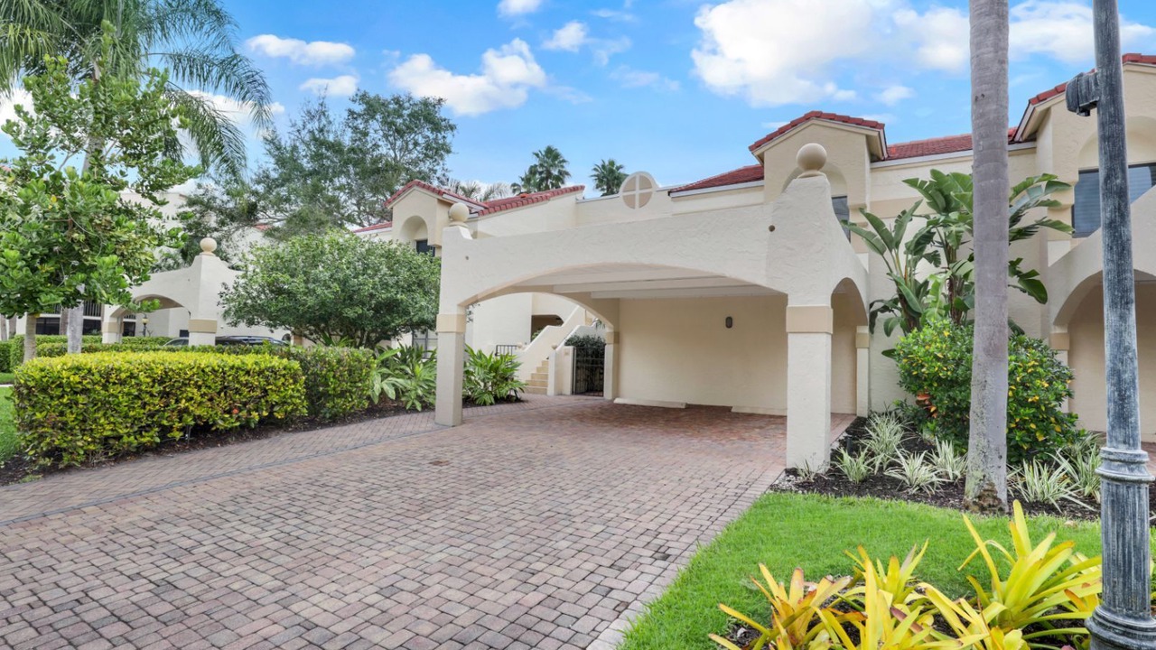 Photo of Outdoor in Pelican Bay