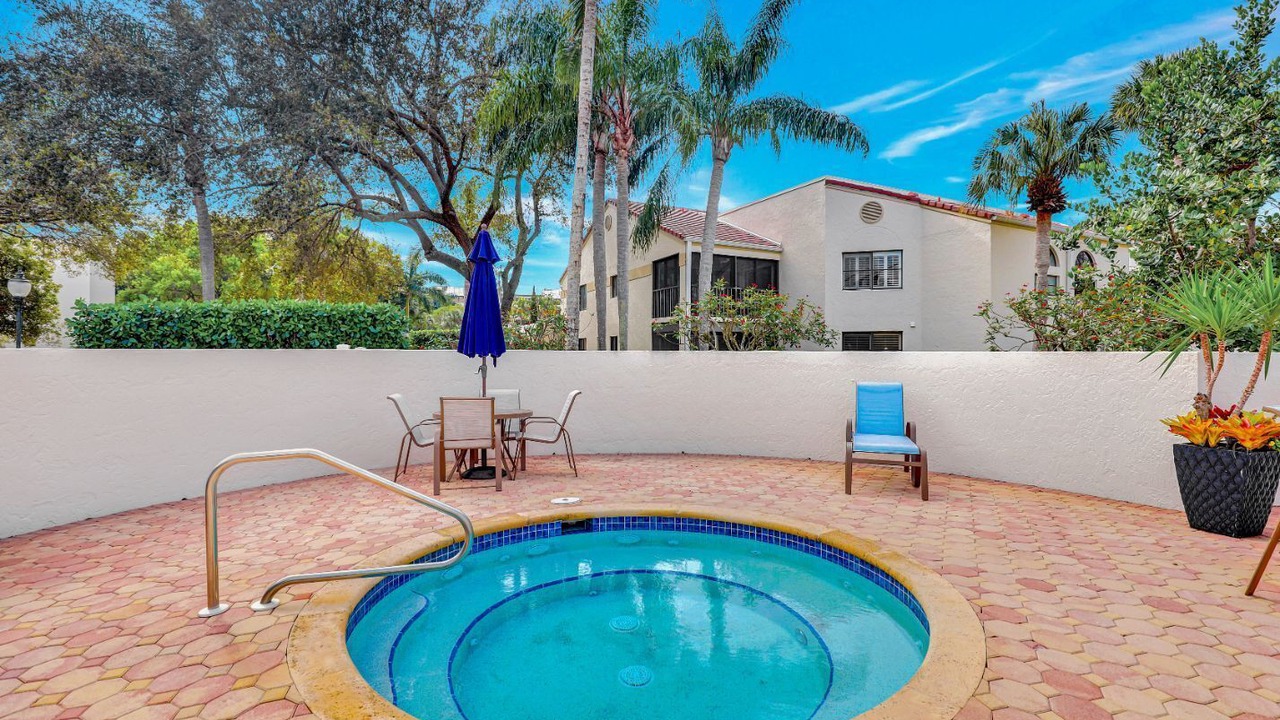 Photo of Outdoor in Pelican Bay