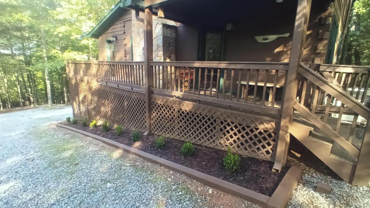 Photo of Outdoor in Cherry Log