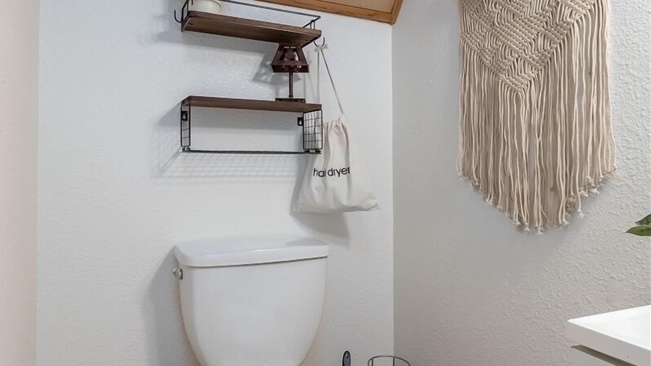 Photo of Others in Packwood