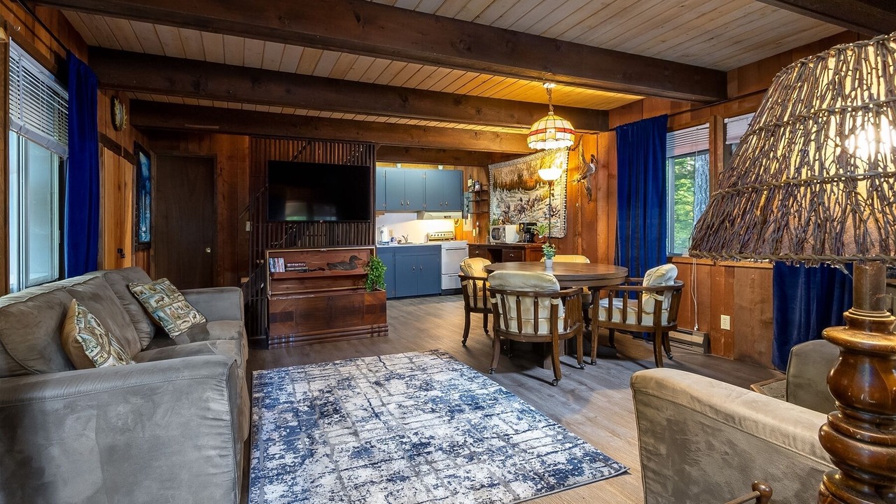 Photo of Livingroom in Packwood