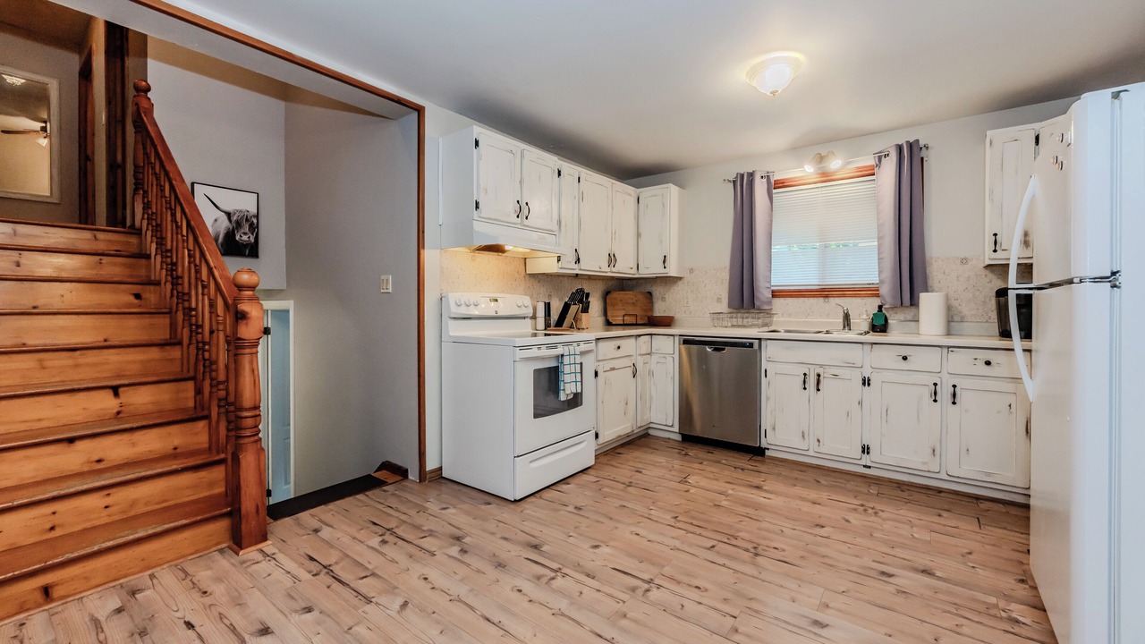 Photo of Kitchen in South Bruce Peninsula
