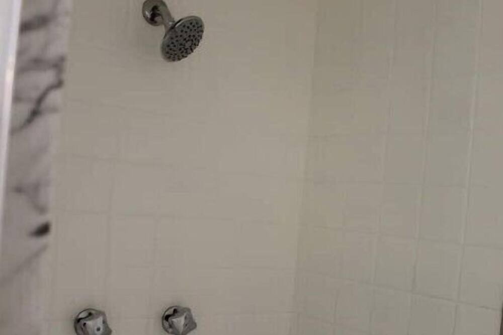 Photo of Bathroom in Squirrel Hill South