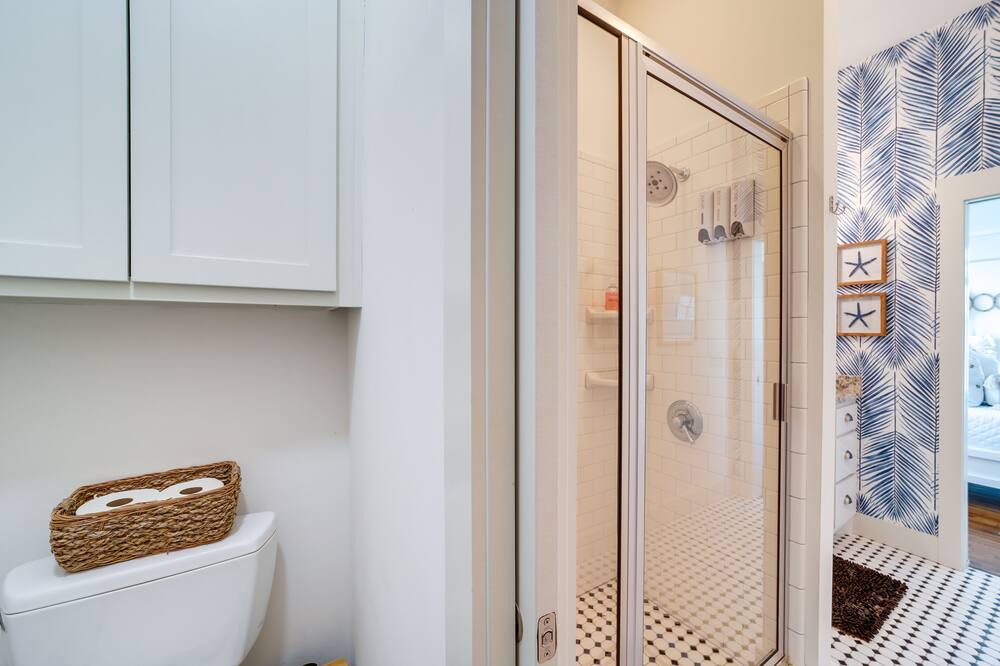 Photo of Bathroom in Eufaula