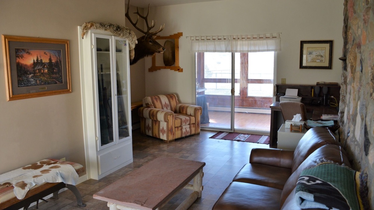Photo of Livingroom in Carbon County