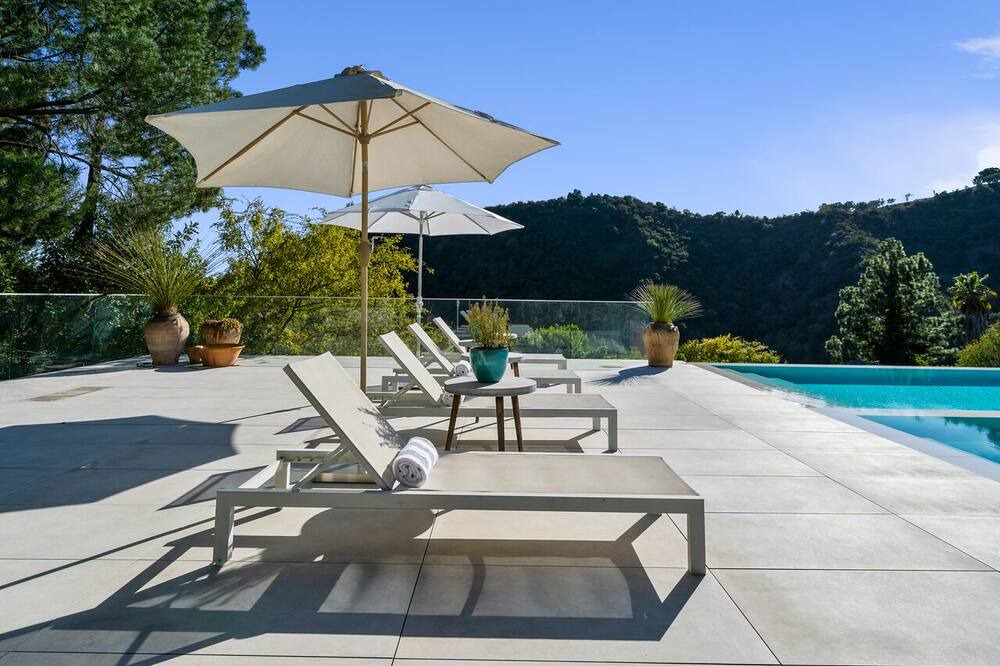 Photo of Outdoor in Beverly Glen