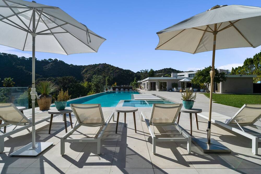 Photo of Outdoor in Beverly Glen