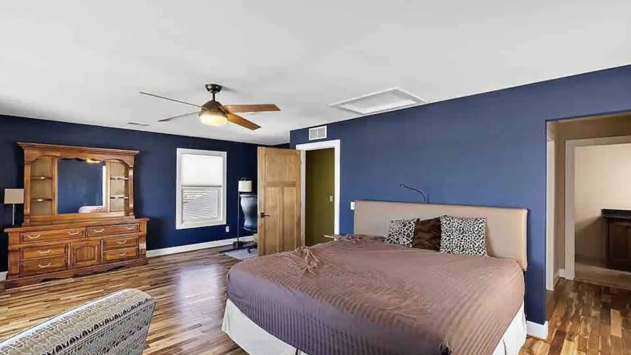 Photo of Bedroom in Keego Harbor