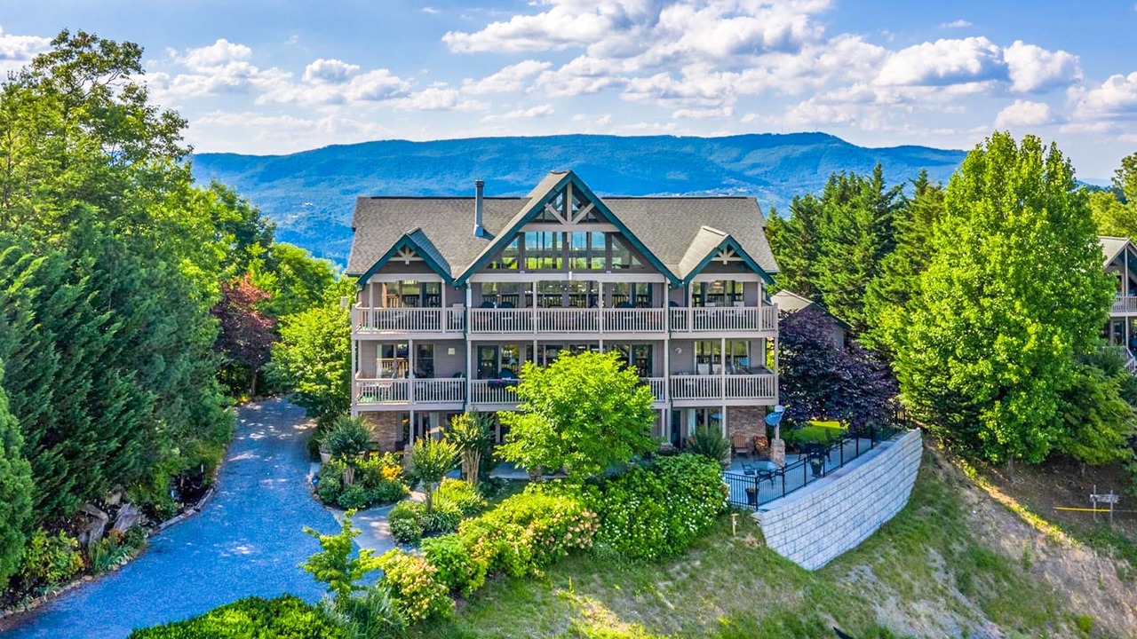 Photo of Outdoor in Gatlinburg - Pigeon Forge