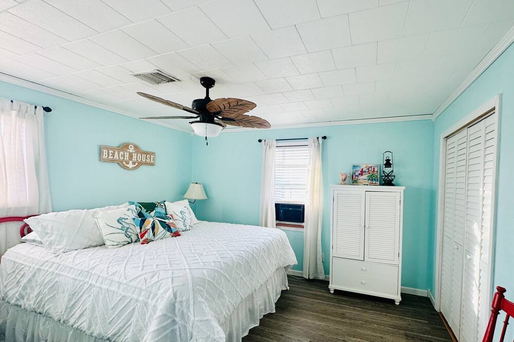 Photo of Bedroom in Port O Connor