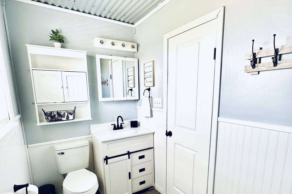 Photo of Bathroom in Port O Connor