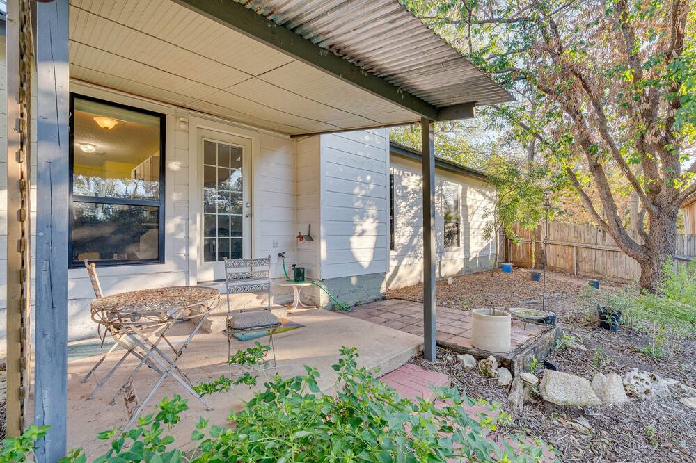 Photo of Patio Balcony in Apache Shores