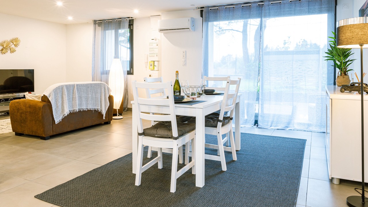 Photo of Others in Decines-Charpieu