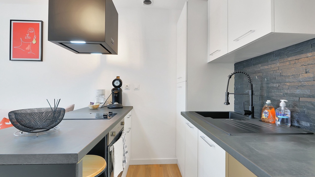Photo of Kitchen in Lens