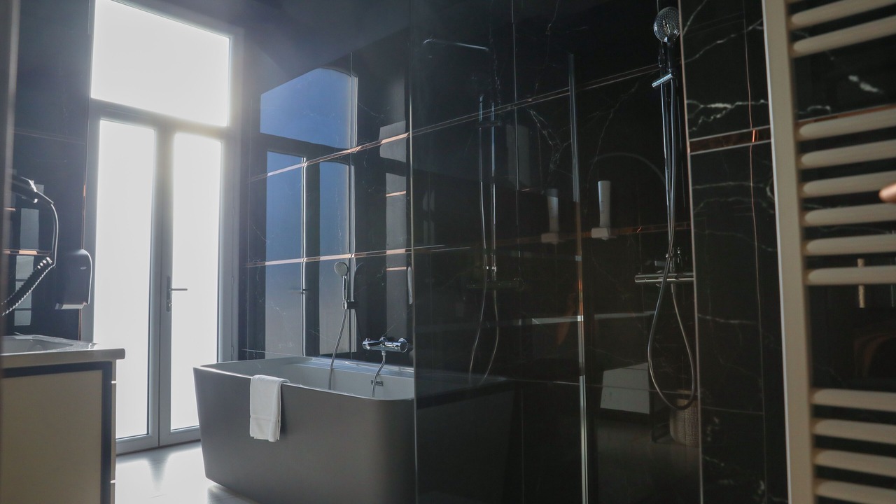 Photo of Bathroom in Ruy-Montceau