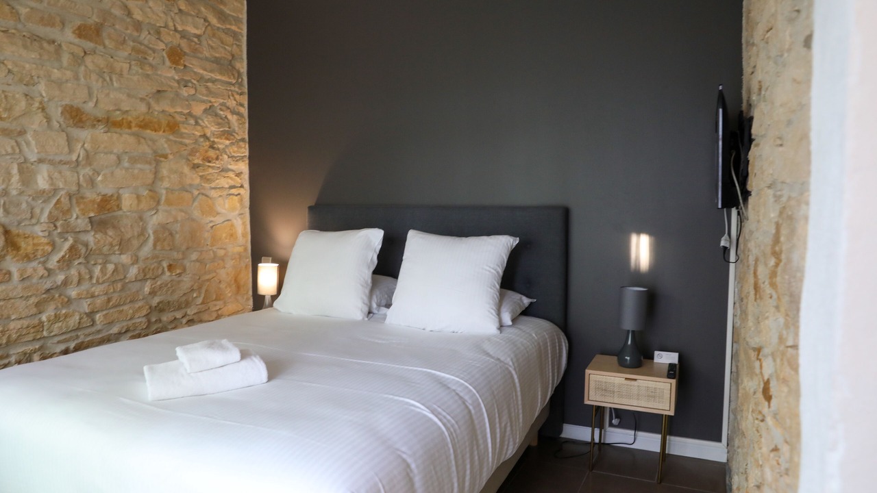 Photo of Bedroom in Ruy-Montceau