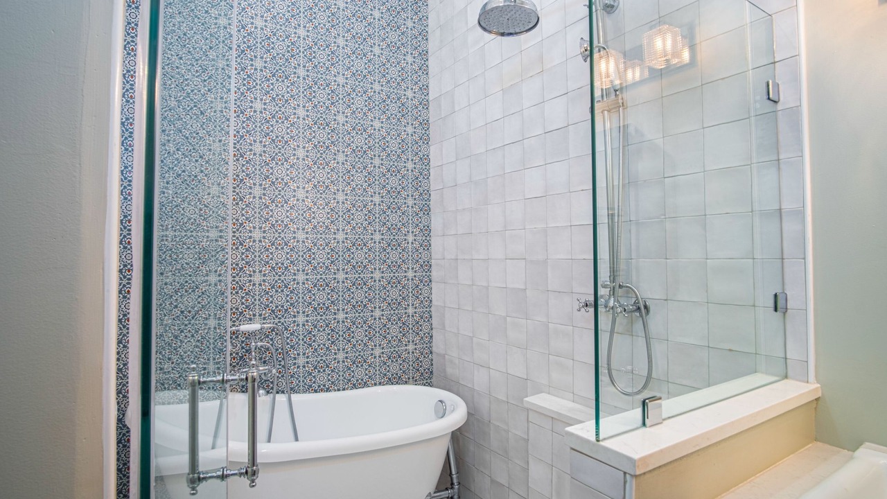 Photo of Bathroom in King William