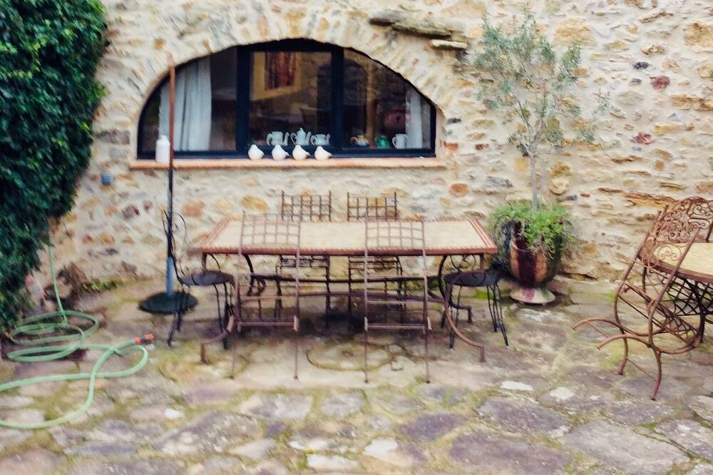 Photo of Outdoor in La Tour-Sur-Orb