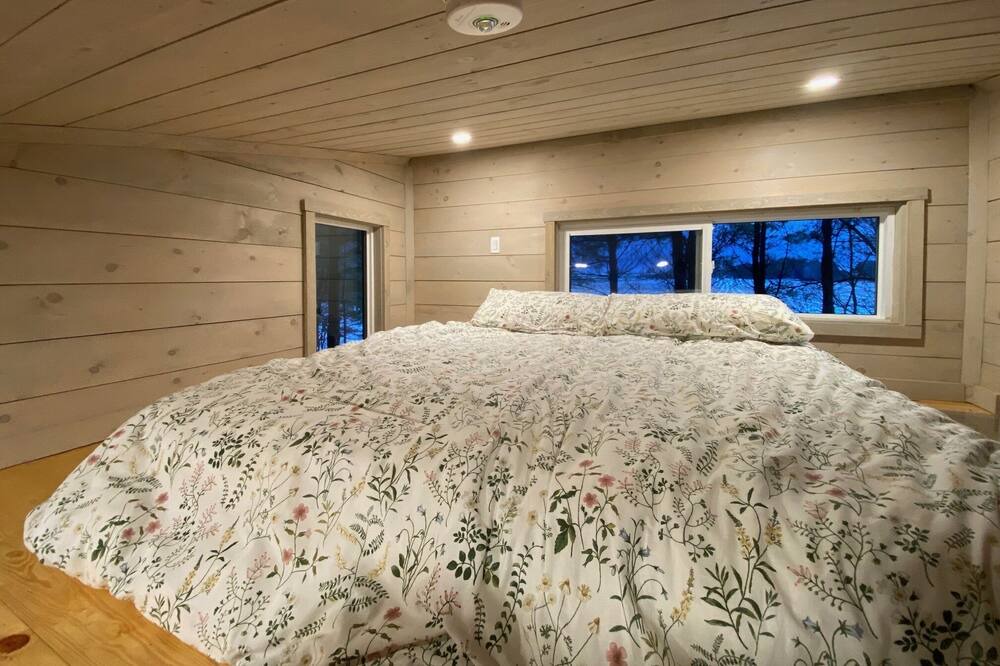 Photo of Bedroom in Desboro