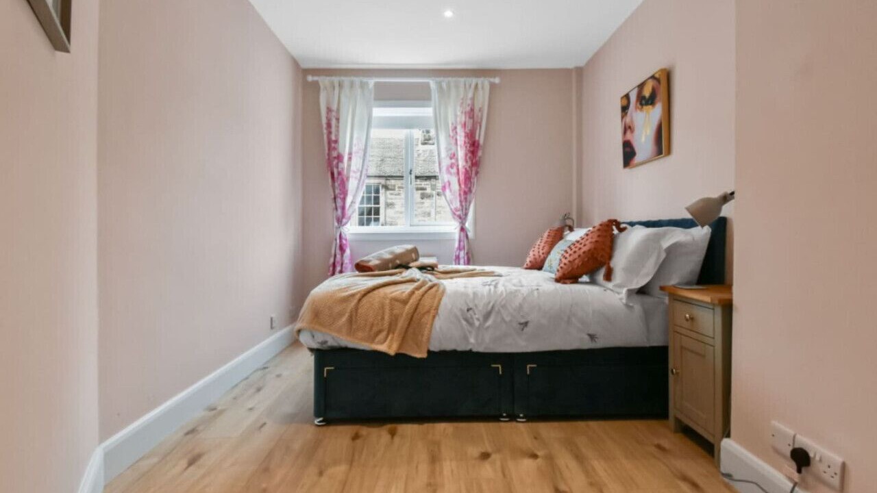 Photo of Others in Aberdour