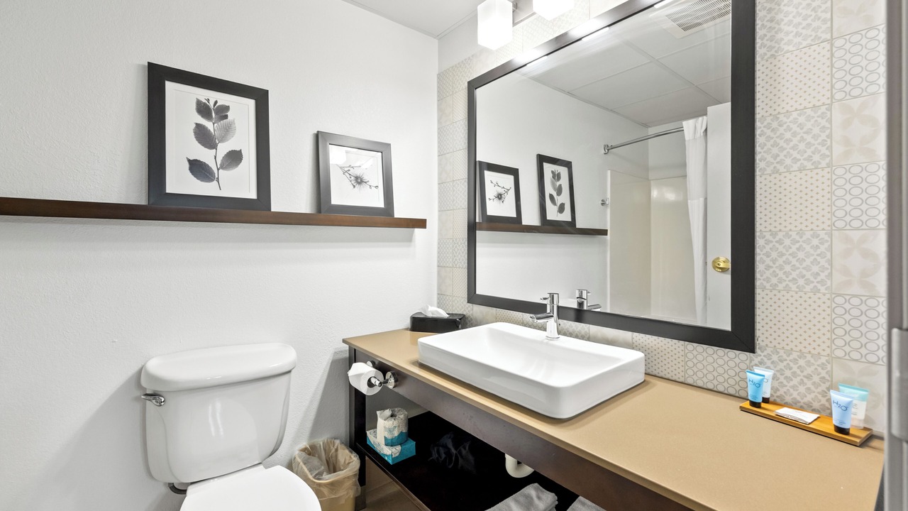 Photo of Bathroom in Marinette