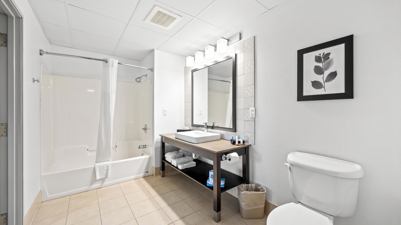 Photo of Bathroom in Marinette