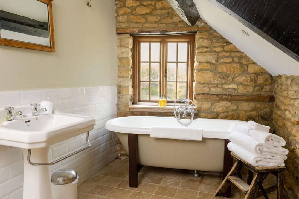 Photo of Bathroom in Ebrington